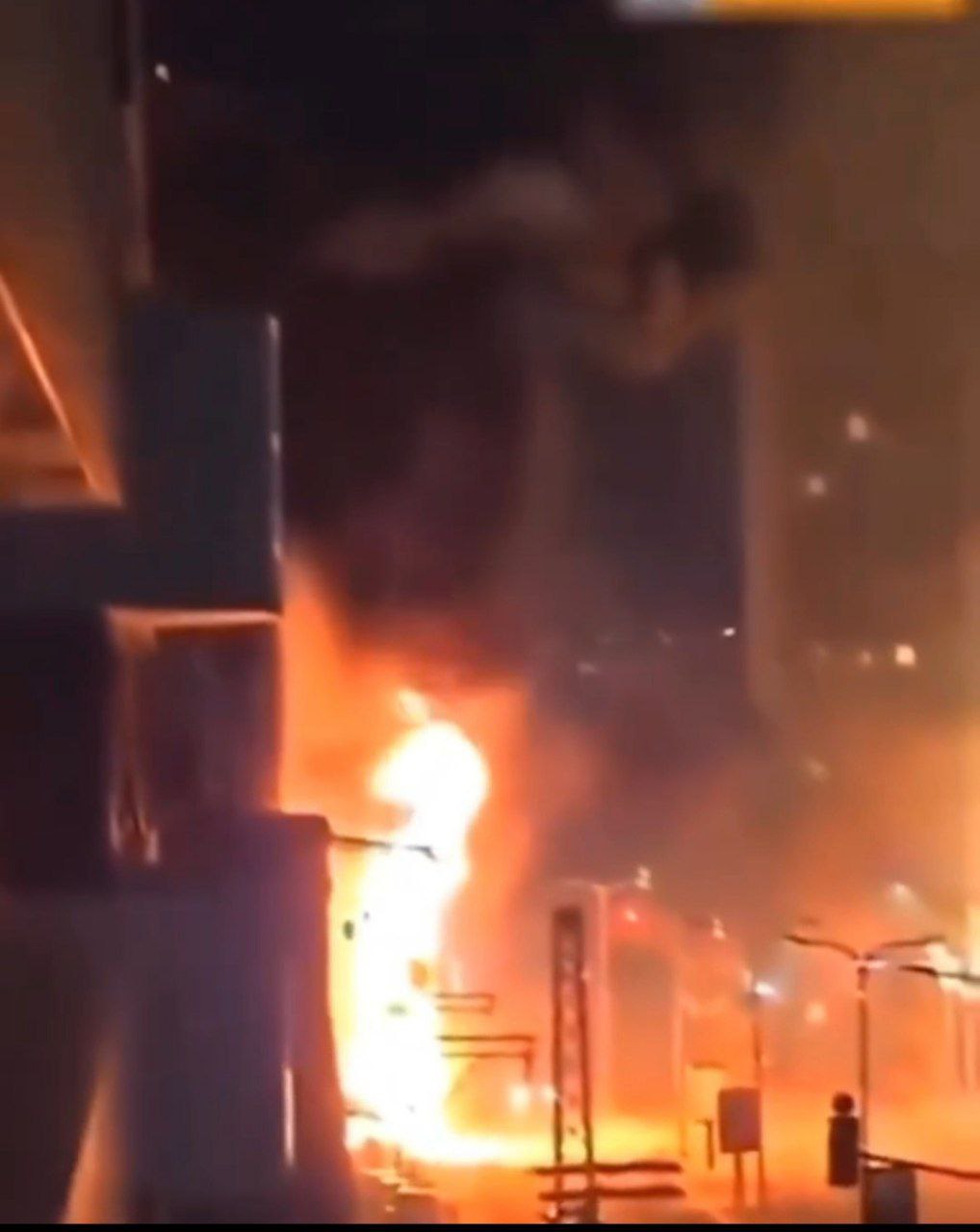 Iran is striking Tel Aviv with missiles...