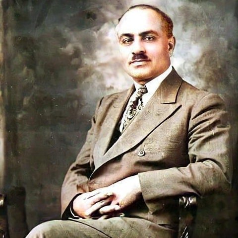 Եթե մարդ չի զոհաբերում ու պայքարում իր ազգի զարգացման համար ուրեմն ընդամենը գոյատևում է, չի ապրում...