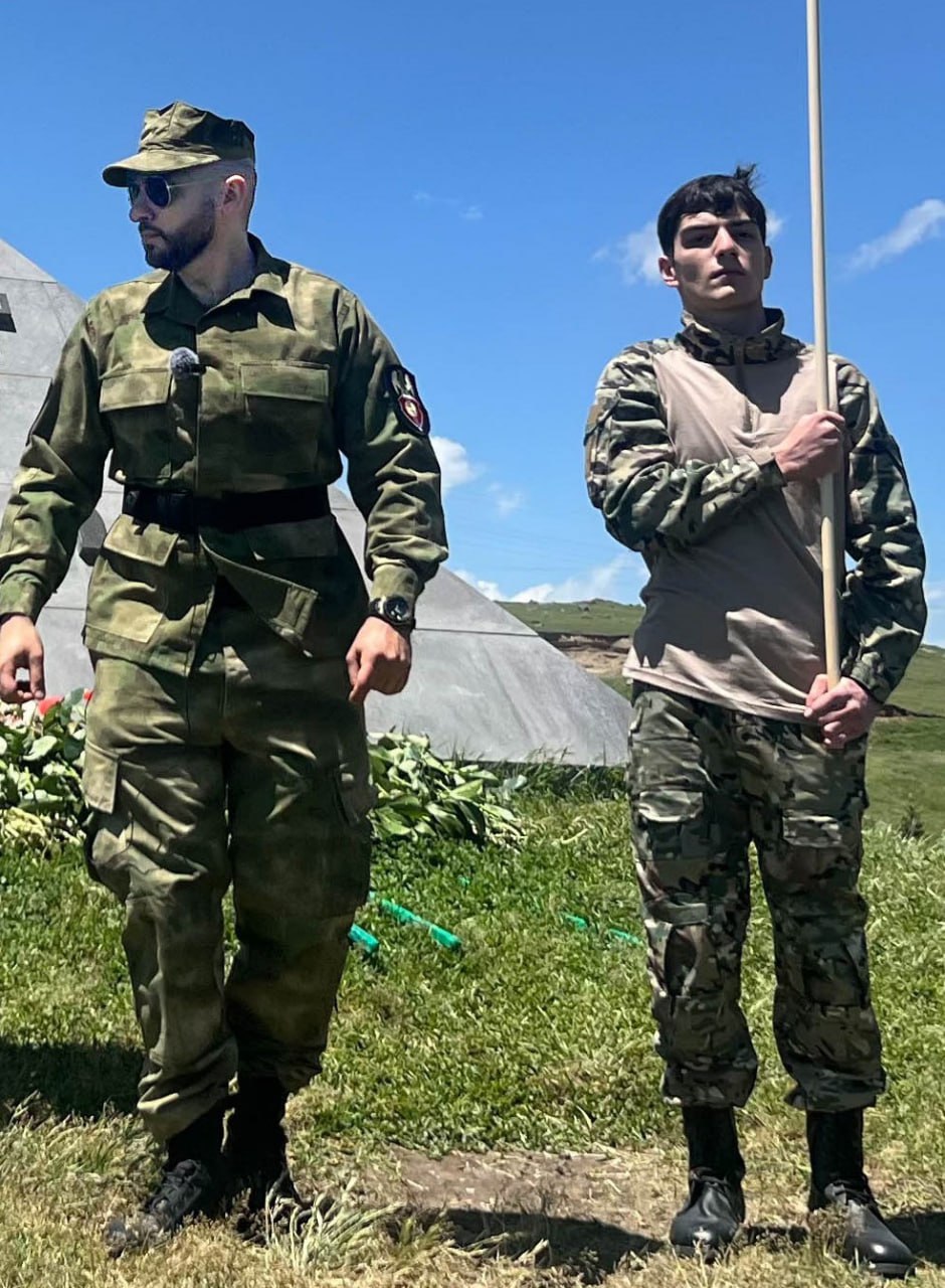 Համեմատած մեծ ու համակարգում հաստատված քաղաքական ուժերի հետ՝ ...