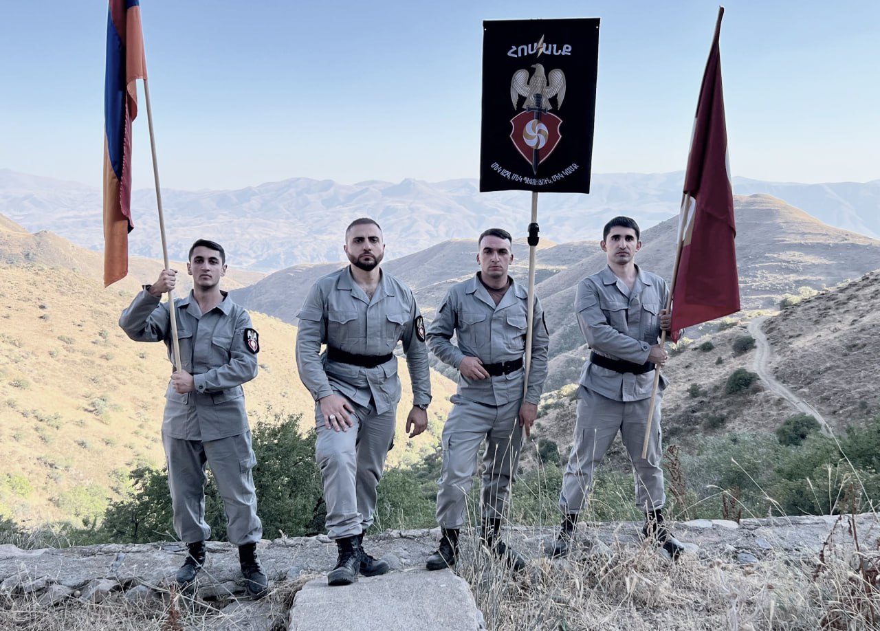 Մենք ենք մեր սարերը...