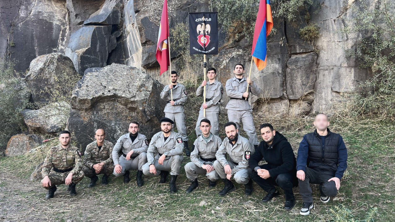 Երբ պատերազմից վերադառնալուց հետո՝ որպես անհայտ հայրենադարձ...