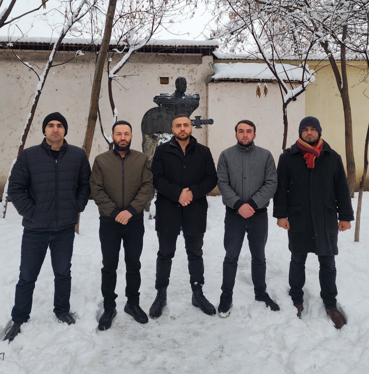 Նժդեհի ծննդյան 140-ամյակի կապակցությամբ մենք հարգանքի տուրք մատուցեցինք մեր Սպարապետի կիսանդրու մոտ...