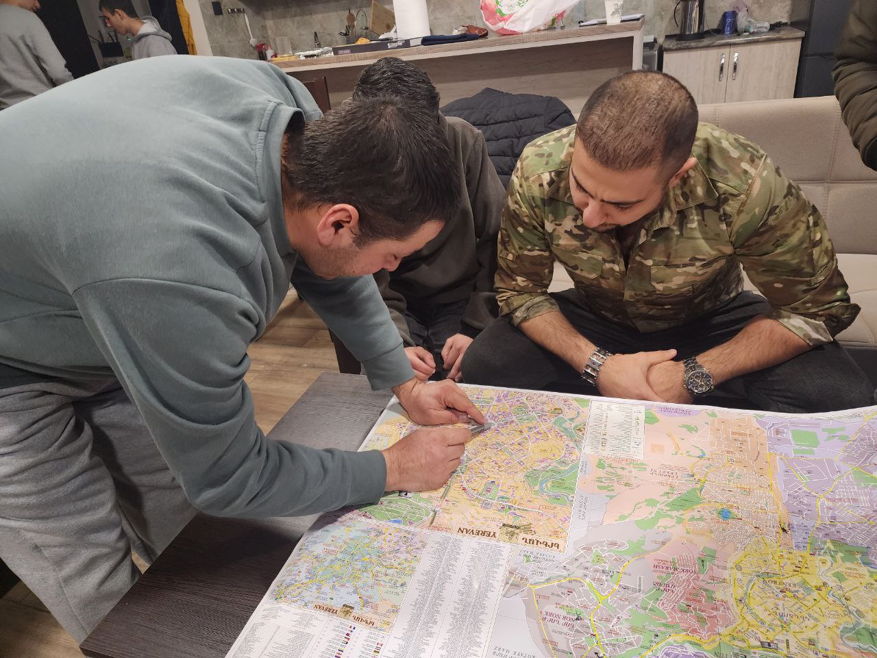 Մենք այսպես ենք պատրաստվում նոր տարվա համար...