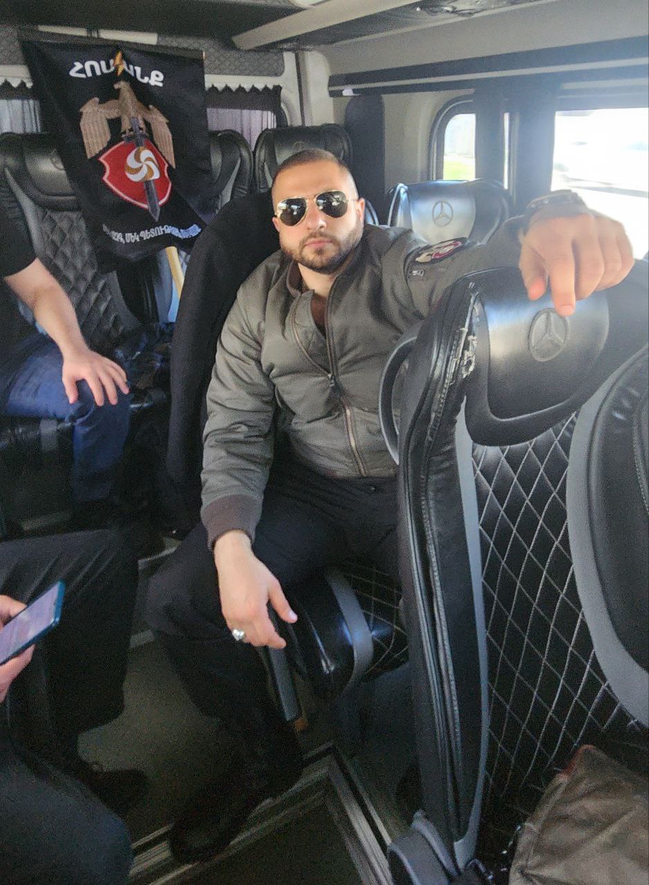 Եթե ազատության զենքերը սակավաթիվ են, մենք այն կփոխհատուցենք կամքի ուժով...